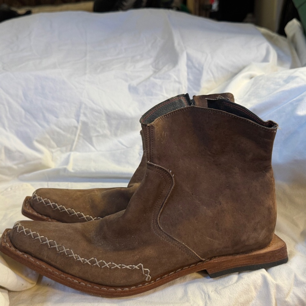 Men's Rustic Brown Suede Boots